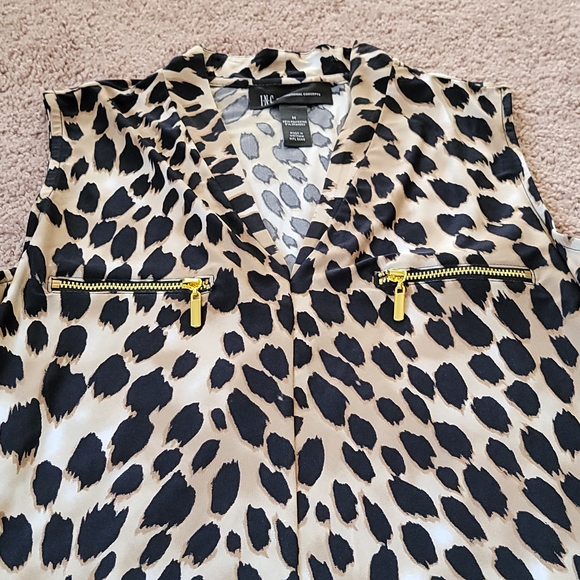 Top - Picture 4 of 4